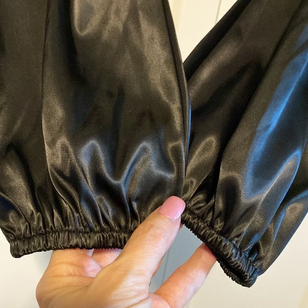 NWT Misguided “Tall” Zip Front Long Pff Sleeve Cropped Blouse | Size 6 - Picture 4 of 9